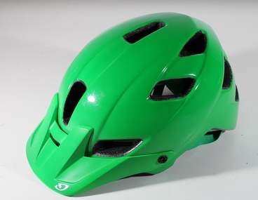 Mountain Bike Review and Test - Giro Feature 2013