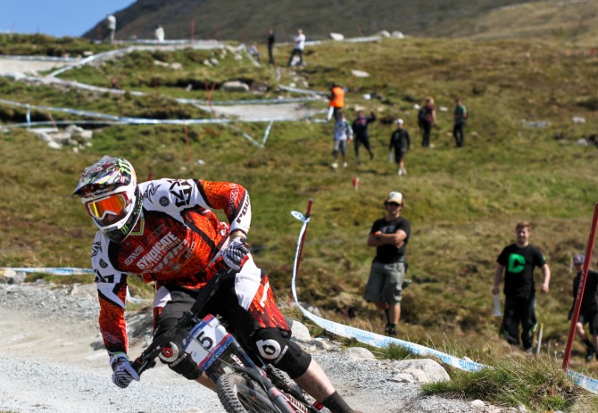 uci downhill world cup live stream