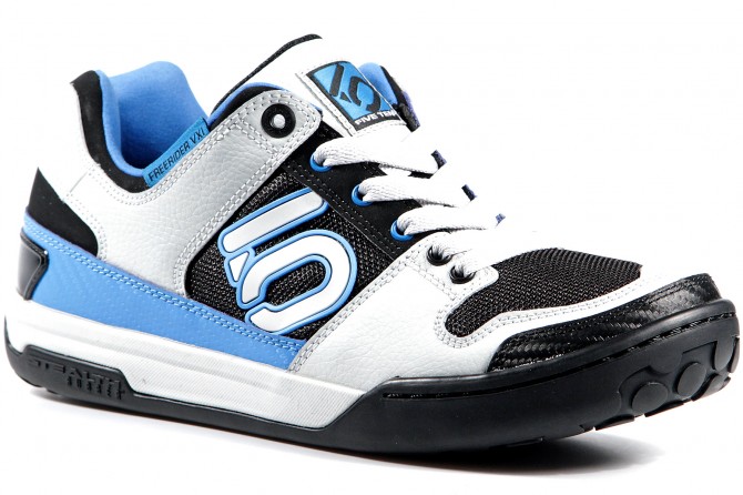The new shoe looks awesome! We can't wait to test them...