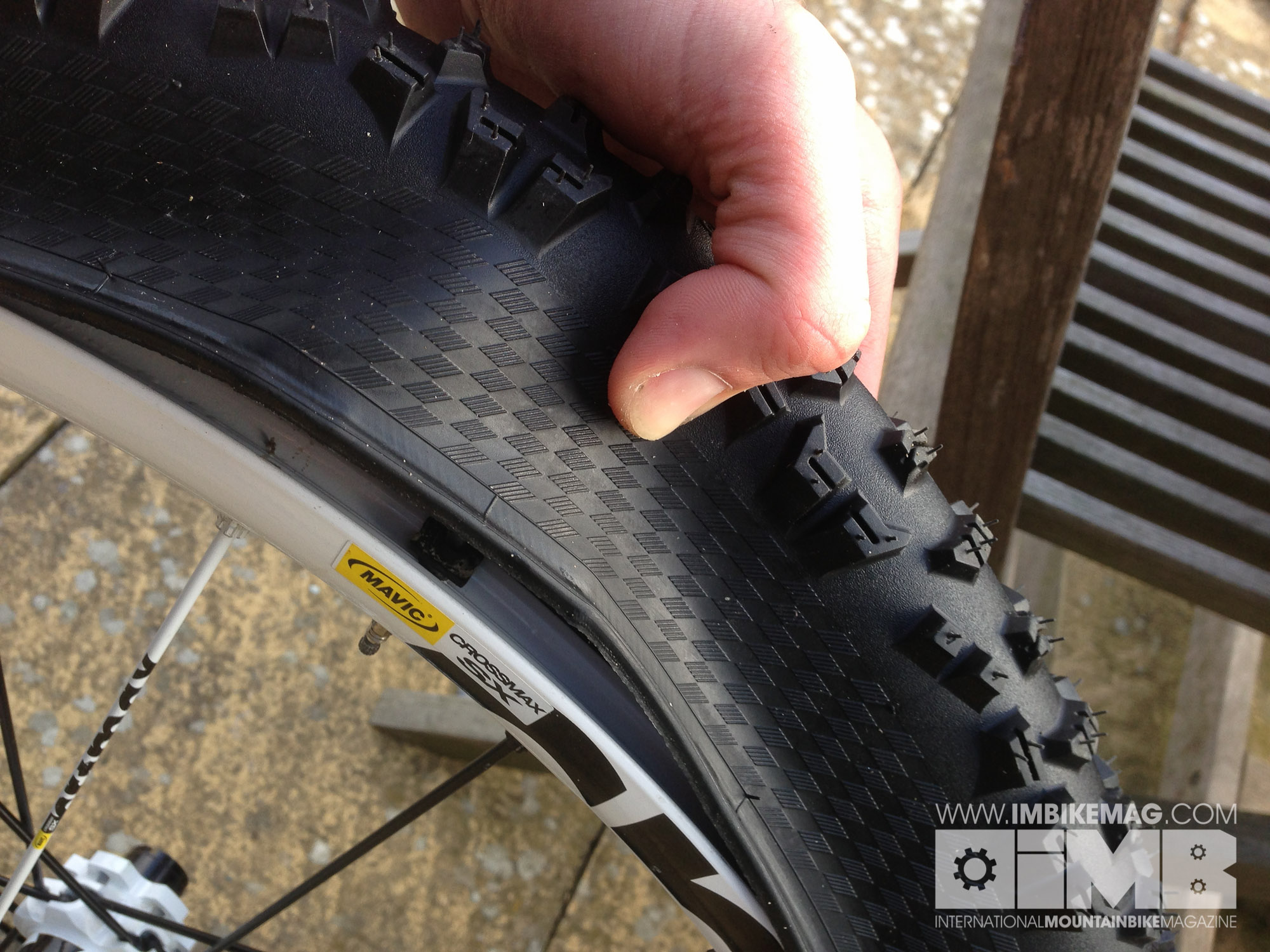 Reinsert the tubeless valve into the rim.