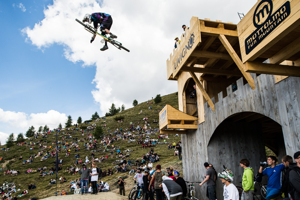 Geoff Gulevich dropping into the course