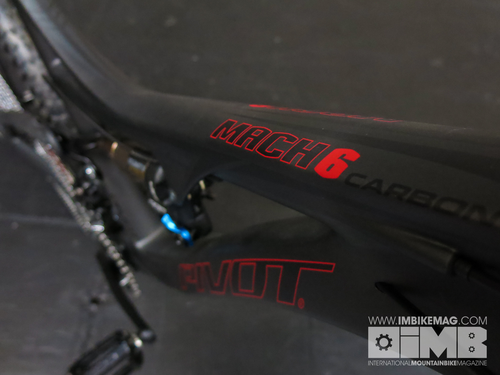 Pivot cycles outlet mach 6