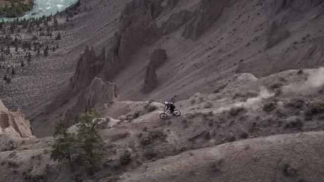 Back To The Roots Of Big Mountain Freeriding - Follow The Fraser