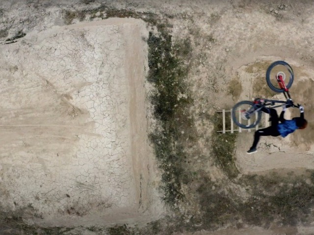 Video: Throwing Hammers | Max Langille
