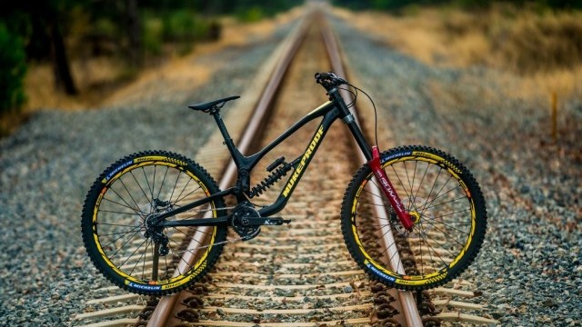 New Nukeproof Dissent 275 & 290