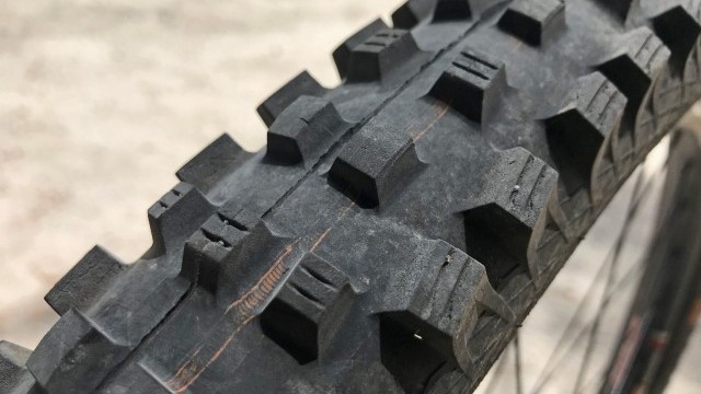Mountain Bike Reviews - Schwalbe Magic Mary (SnakeSkin/Addix Soft) 2018