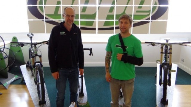 Hope Factory Tour / Piotr Szwedowski 2015