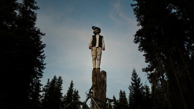 Video: 'Breadline' feat Nick Schubarth