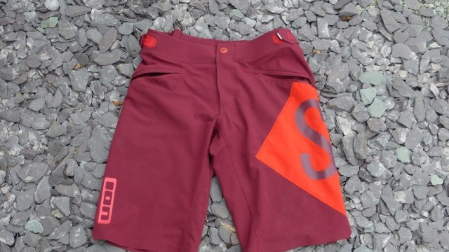 Mountain Bike Reviews - ION Products Scrub_Amp Shorts 2017