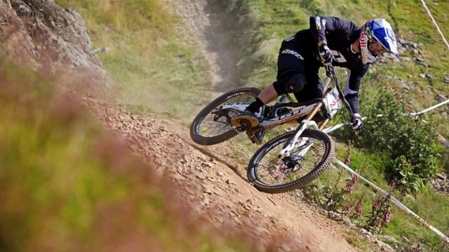 Gee And Rachel Atherton Win British National Championships