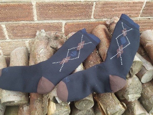 Sealskinz Mid Weight Mid Length Waterproof Socks 2016