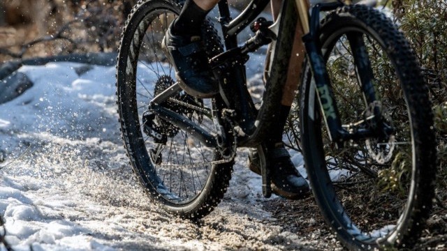 Bike Tyres: What Can You Do When Winter Comes?