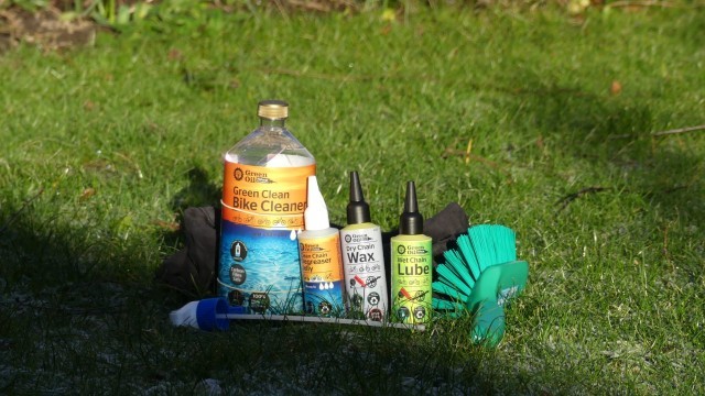 Mountain Bike Reviews - Green Oil Eco Rider DeLuxe Set 2018