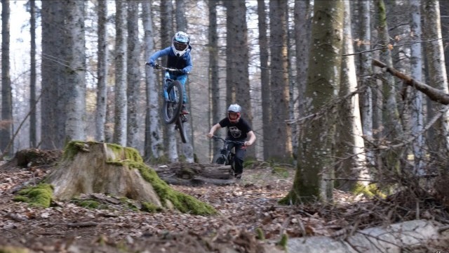 Video: 8 Year Charles And FlohGroh Shred
