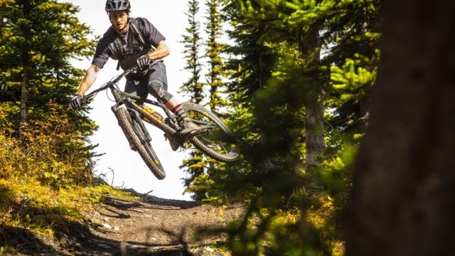 Out Of The Box With Connor Fearon And The Kona Hei Hei Trail