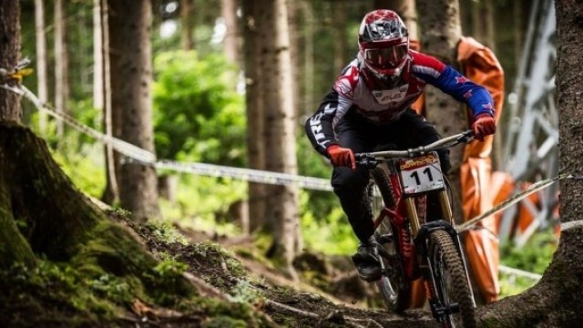 Trek World Racing Stories 2.2 // Fort William & Leogang 2015 // Downhill World Cup