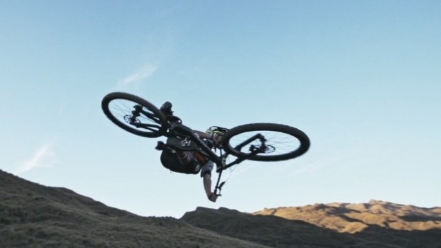 DEITY: Knuckleduster with Sam Blenkinsop