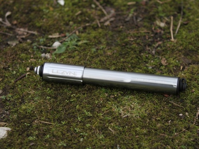 Lezyne Tech Drive HV  2012
