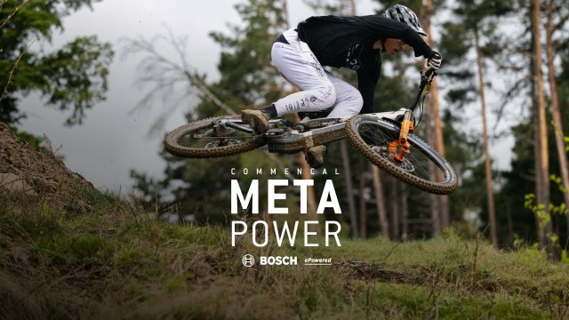 Video: 'Augmented Reality' feat Amaury Pierron