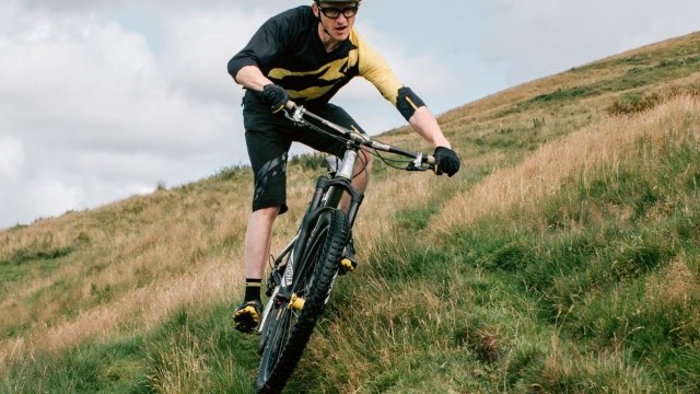 Mountain Bike Technique - Crank it Up - Dial in that fancy footwork