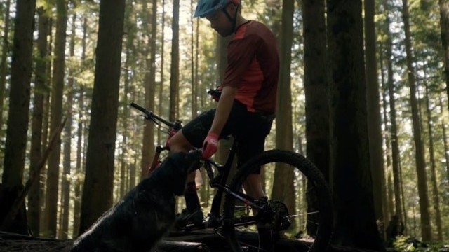 Race Face Next SL: Lap Dogs - Rupert Likes To Go Fast