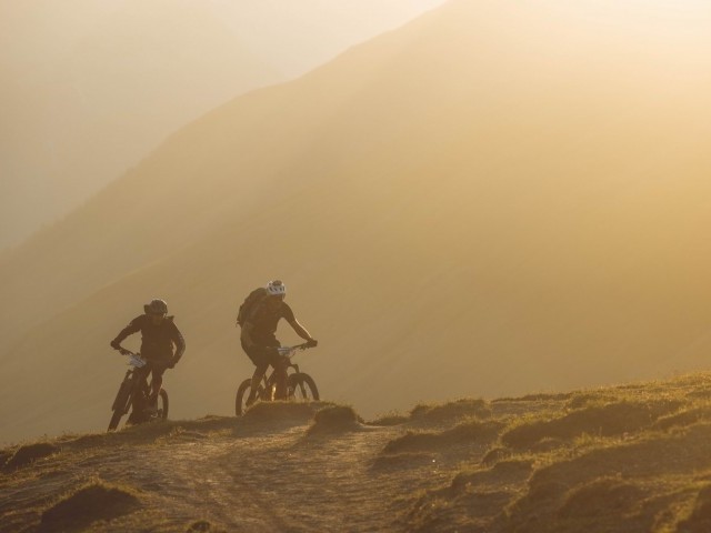 E-BIKE WORLD TOUR 2022: Calendar and Registration