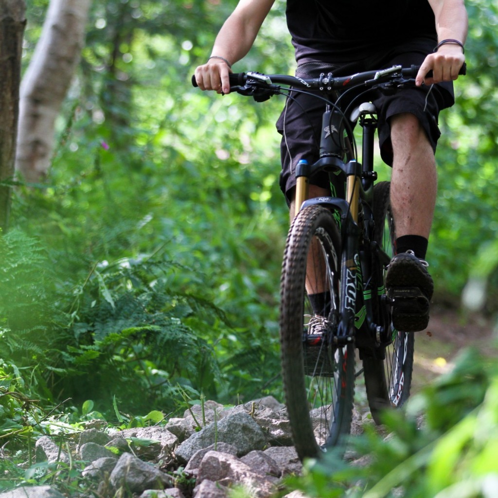 how to properly ride a mountain bike