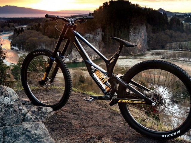 Antidote Launches New Darkmatter DH Bike