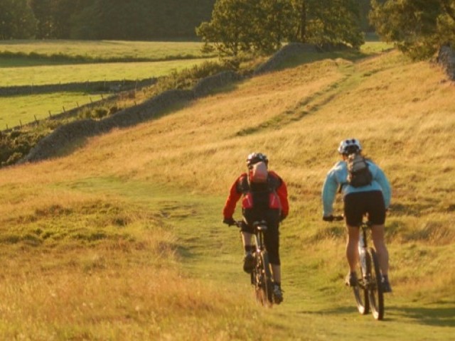 TweedLove Goes Super-Sized With The UK’s Biggest Bike Demo