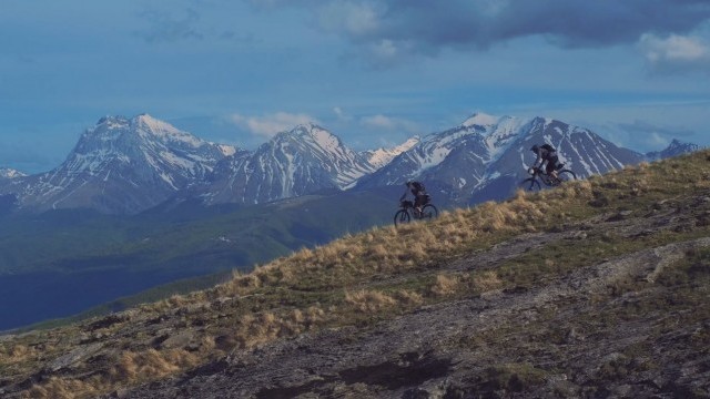 SECOND WIND (Escape to breathe again) - by Montanus