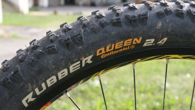Mountain Bike Reviews - Continental Rubber Queen 2.4 2010