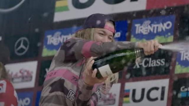 The Real Life Of A Pro Mountain Biker: Tahnée Seagrave