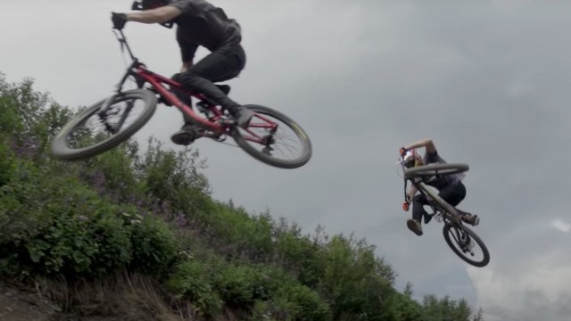 Tons Of Air Time at Châtel Bike Park! | Big Mountain Freeriding - Ride With The Swedes S2E4