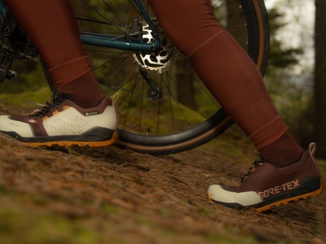 Introducing the Ergolace GTX PEdALED x fizik