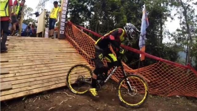 The Trail Next Door | Track Attack | Greenland Downhill Race, Enping China