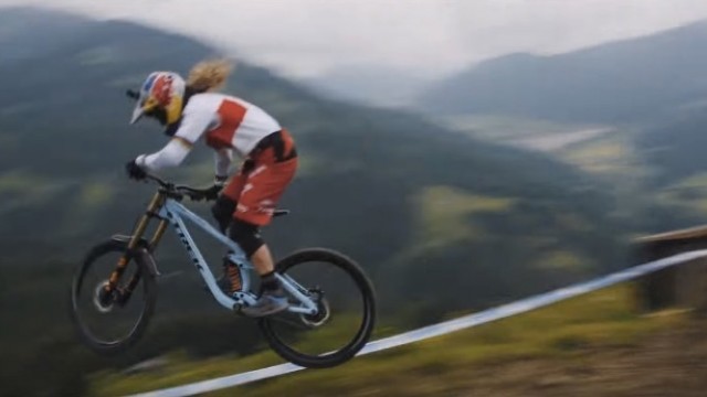 The Perfect Season: Rachel Atherton