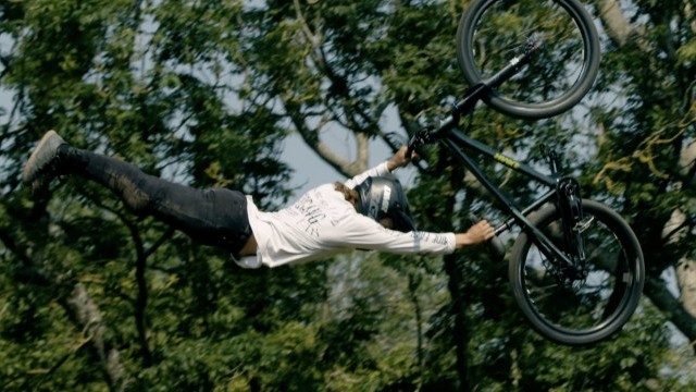 Behind the Scenes: "The Rise Of Hodgy"