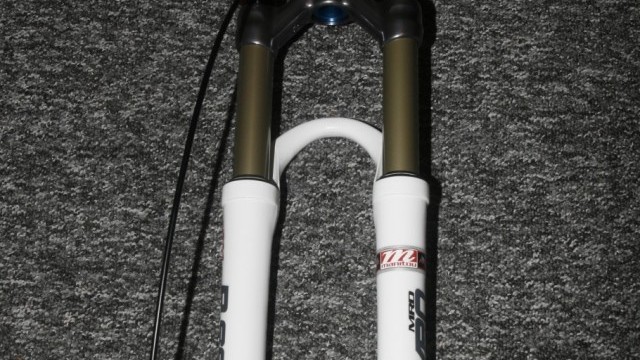 Mountain Bike Reviews - Manitou R7 MRD Forks  2010