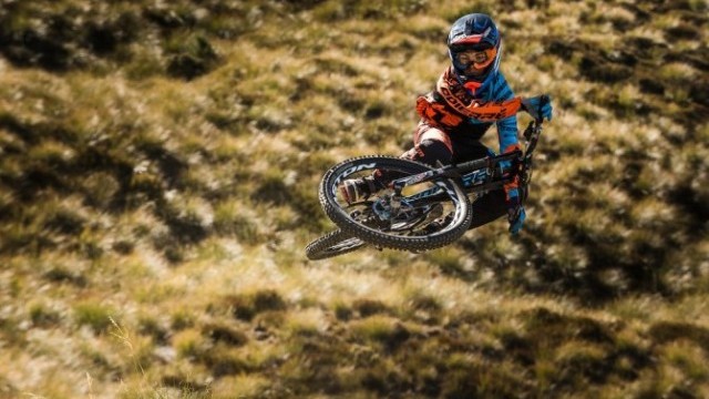 Lizard Skins Gravity Republic