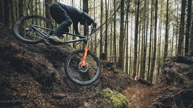 Atherton Bikes Launch New AM.300.M Mullet DH Machine