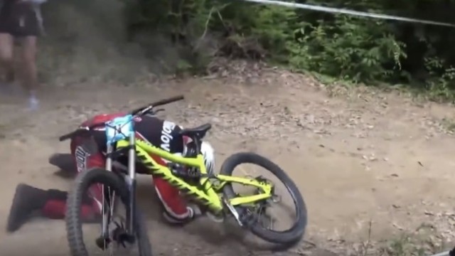 #WipeoutWednesdays: Crash Compilation | Fails | MTB Downhill / Freeride 2016