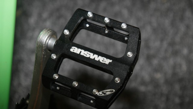 Mountain Bike Reviews - Answer Products Rove FR Pedals  2010