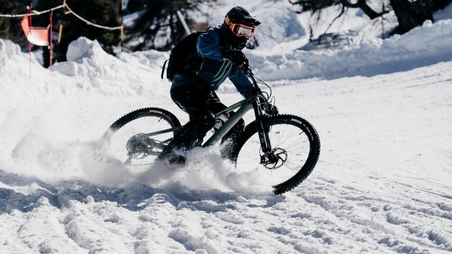 Mountain Bike Technique - Riding on Snow