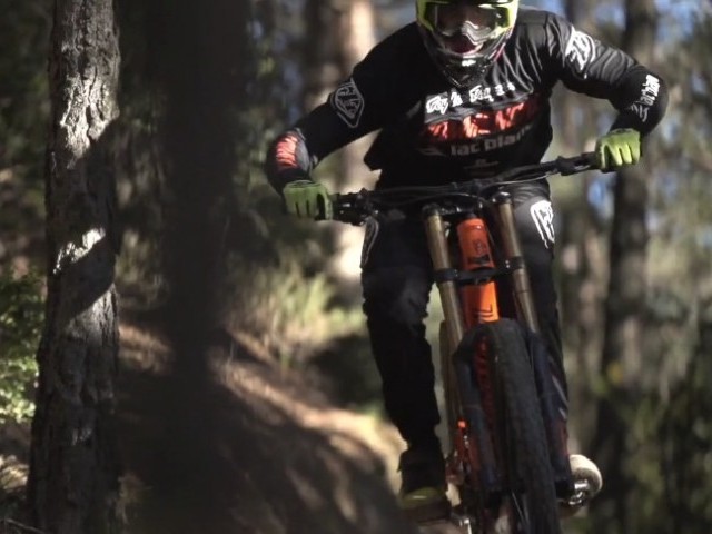 #MondayMotivation: Team Commencal Lac Blanc In Andorra