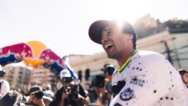 Brazilian Borba Wins 20th Edition of Red Bull Valparaíso Cerro Abajo in Chile