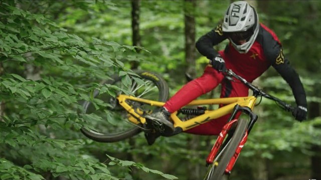 Carpe Diem - Peter Jamison Shreds his YT Capra