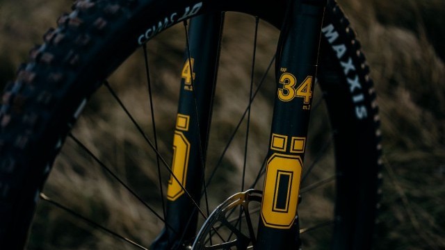 Öhlins Unveils the RXF34 m.2 - the Gold Standard for Downcountry Trail Forks
