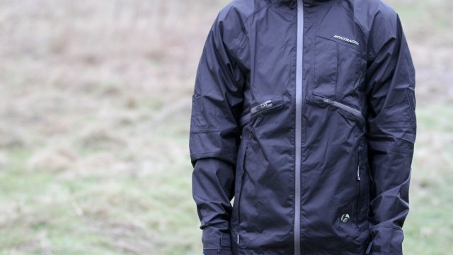 Mountain Bike Reviews - Bontrager Rhythm Stormshell  2013