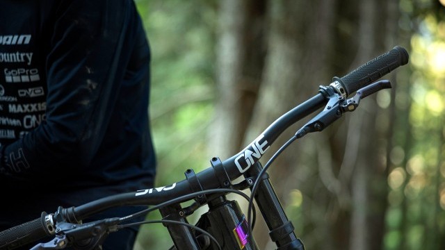 NEW Products from OneUp Components - Aluminum Handlebar + DM Stem