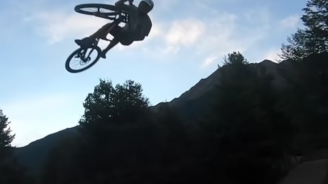 A Typical Day Riding Bikes In Queenstown Bikepark!!